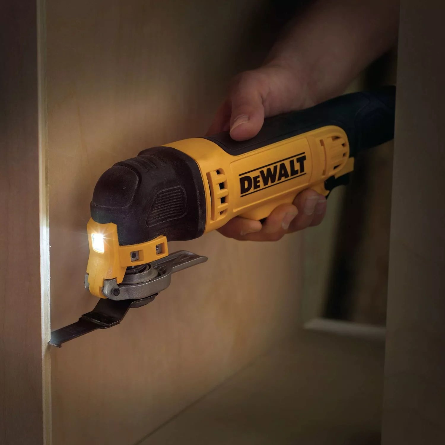 Daugiafunkcinė įrankio geležtė 31mm x 43mm, DeWALT